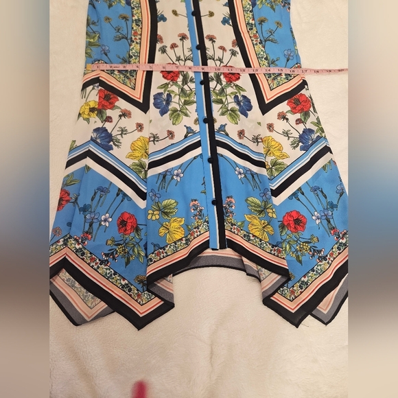 Alice + Olivia Conner Floral-Print Handkerchief Shirtdress Size XS - Picture 12 of 14